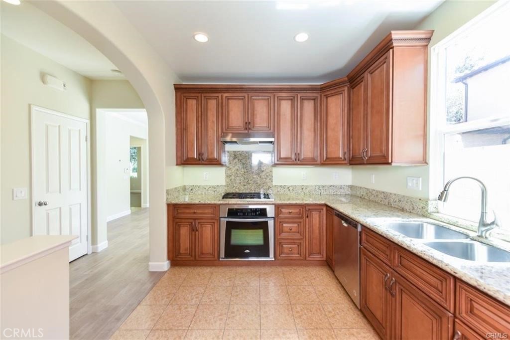 55 Hallmark Irvine, CA 92620 - Photo 11 of 39