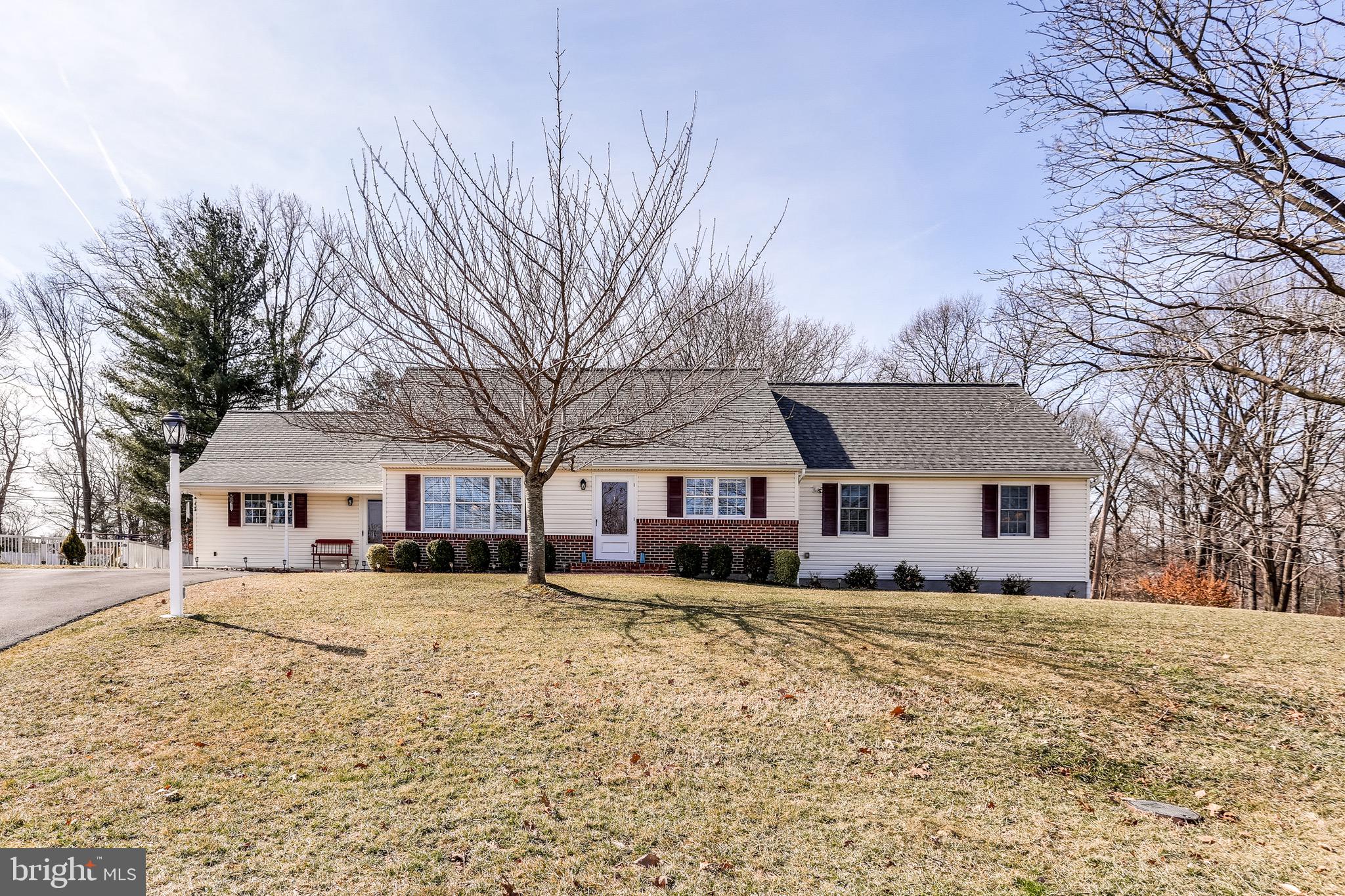 4834 Rollingtop Road Ellicott City, MD 21043 - Photo 2 of 39 Gallery Image 2