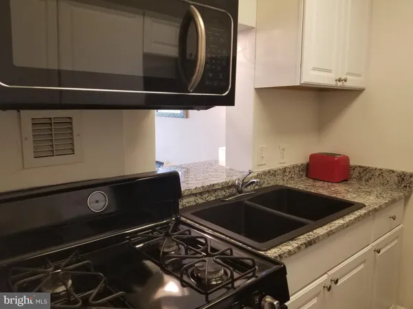 $148,900 | 1121 Arlington Boulevard, Unit 328, Arlington, VA 22209