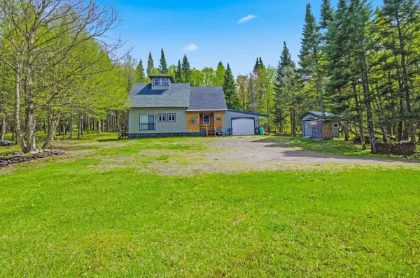 $394,900 | 2484 North Main Street, Pittsburg, NH 03592
