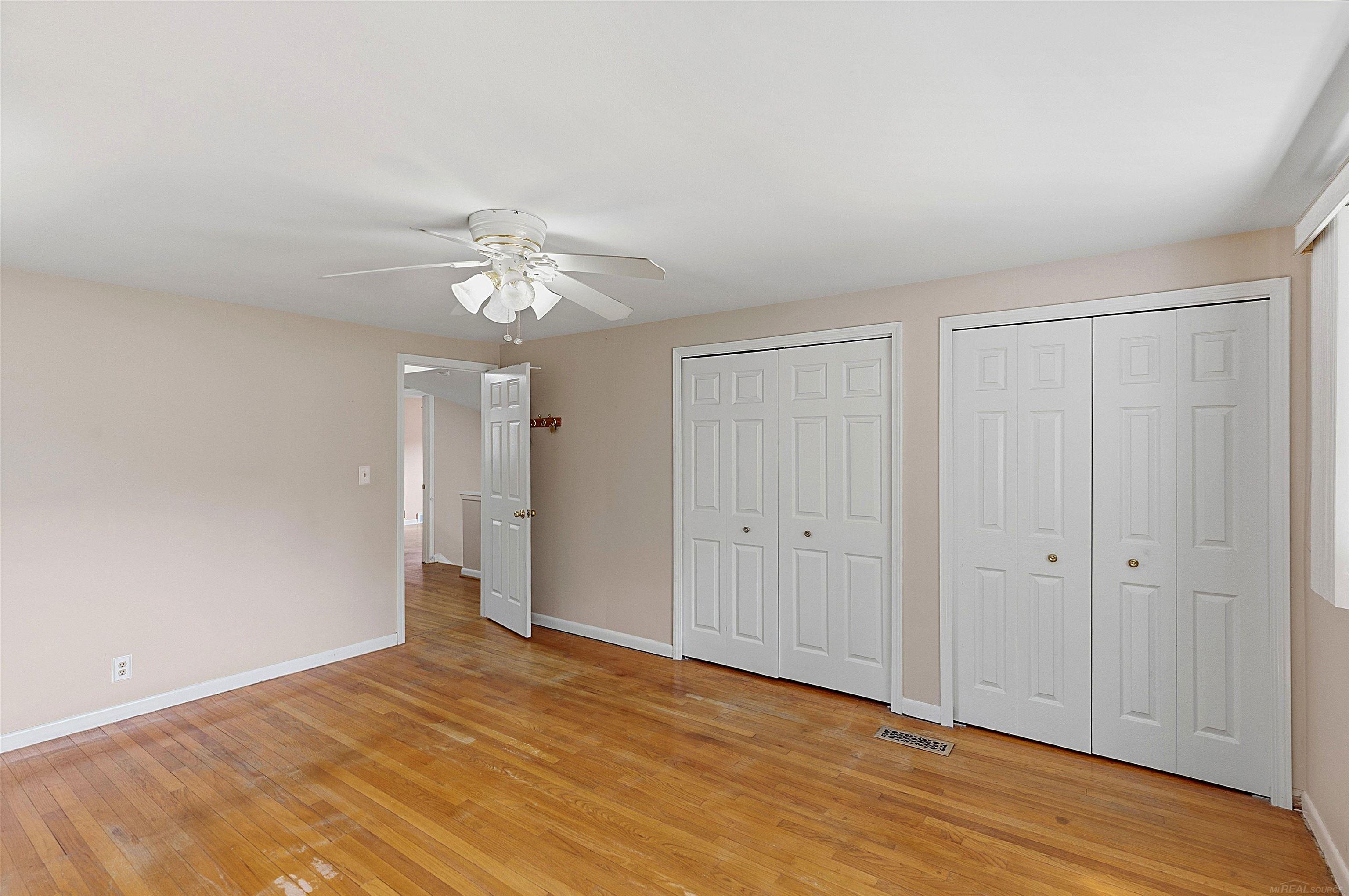 28239 Brandywine Road Farmington, MI 48334 - Photo 11 of 28 50215474-67b422a2-fa52-4f5b-ac81-b3f9fbbf8d28.JPG