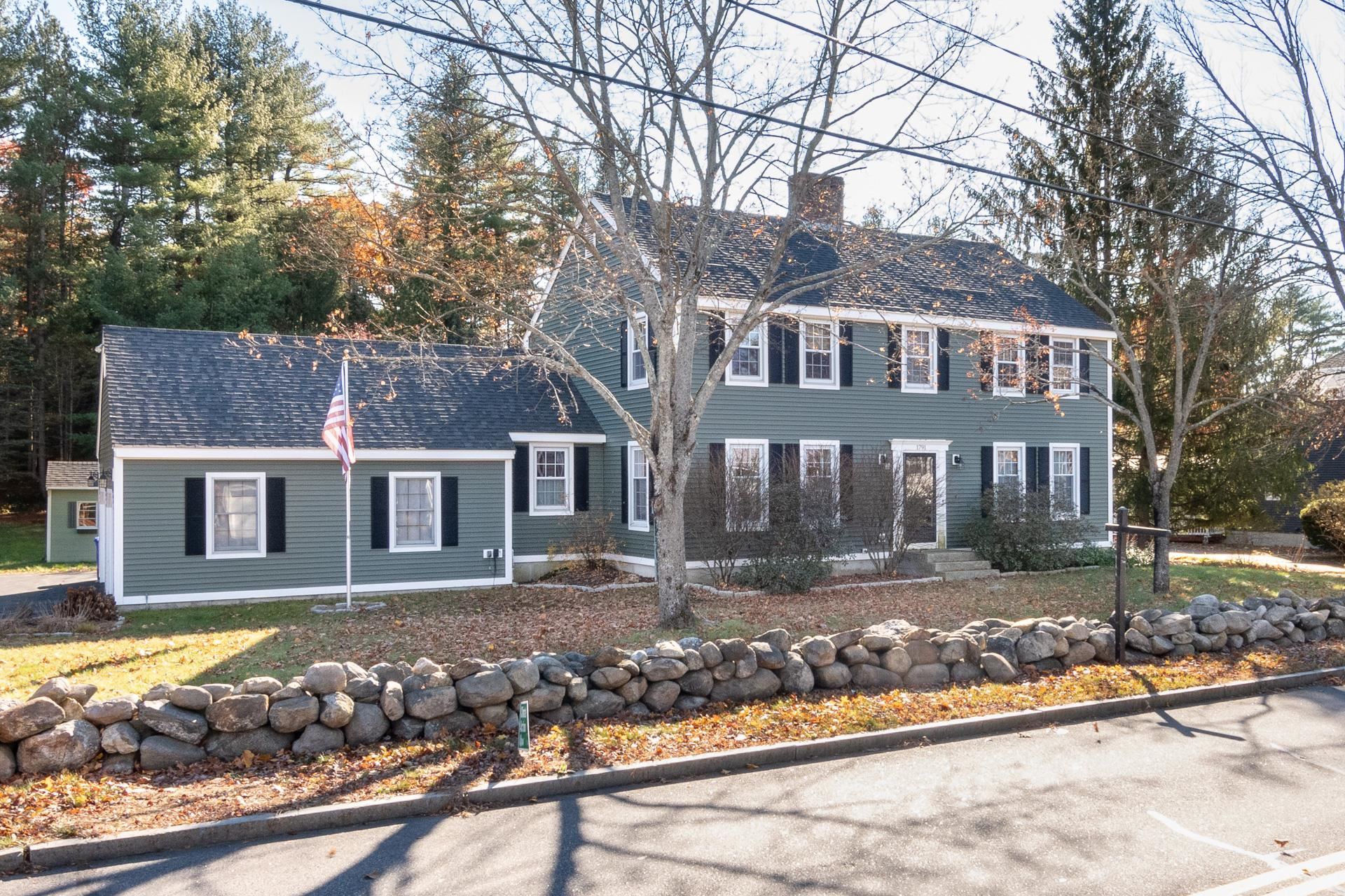 1791 River Road Manchester, NH 03104 - Photo 1 of 22