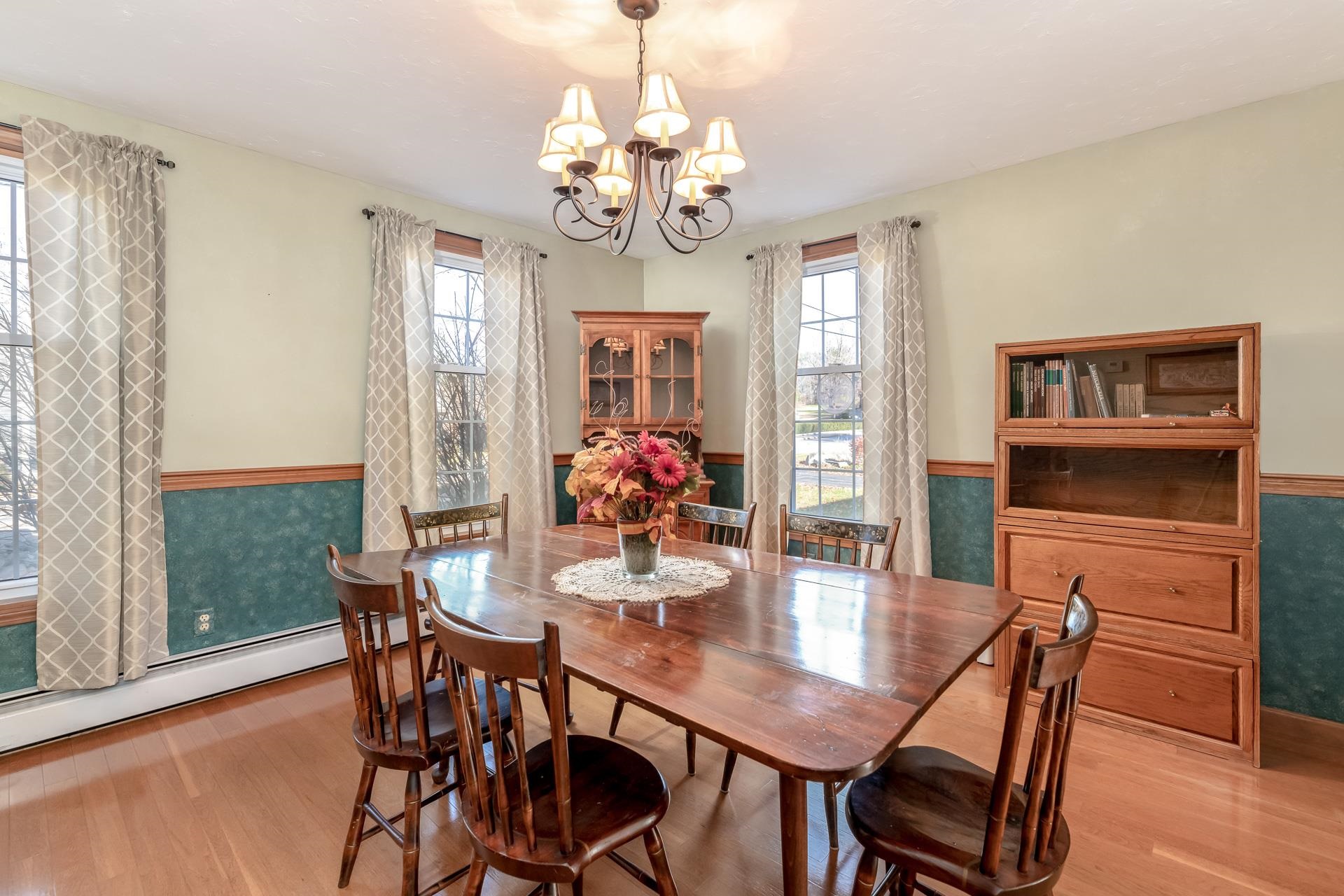 1791 River Road Manchester, NH 03104 - Photo 14 of 22