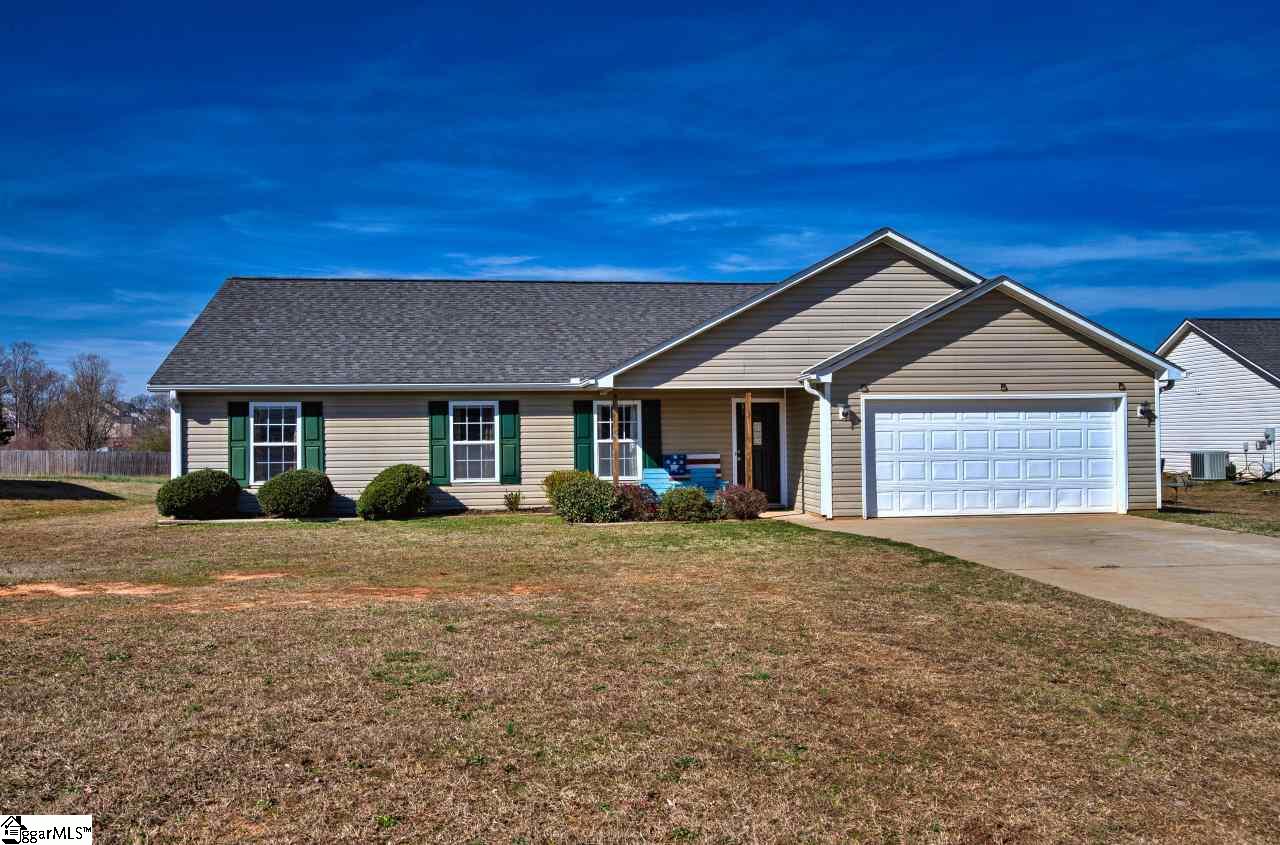 505 Crossgate Way Fountain Inn, SC 29644 - Photo 1 of 28
