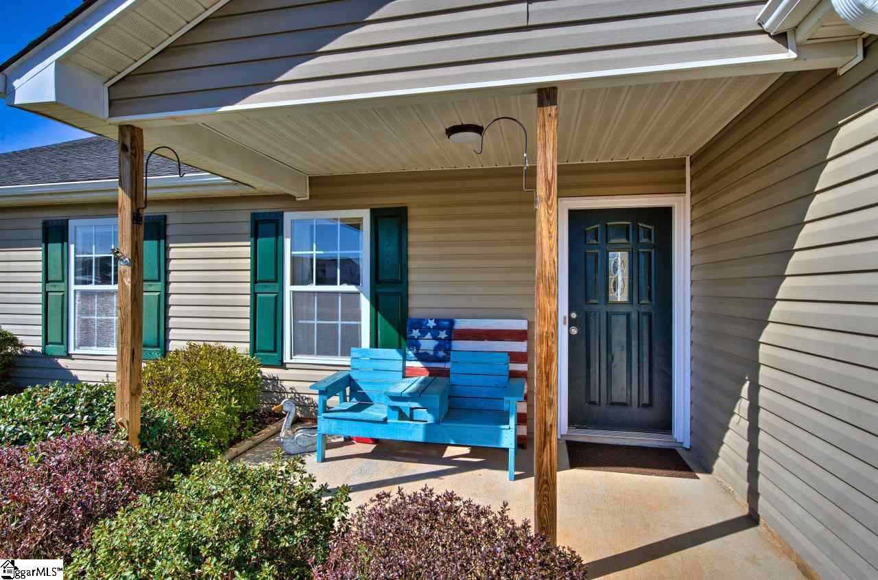 505 Crossgate Way Fountain Inn, SC 29644 - Photo 3 of 28