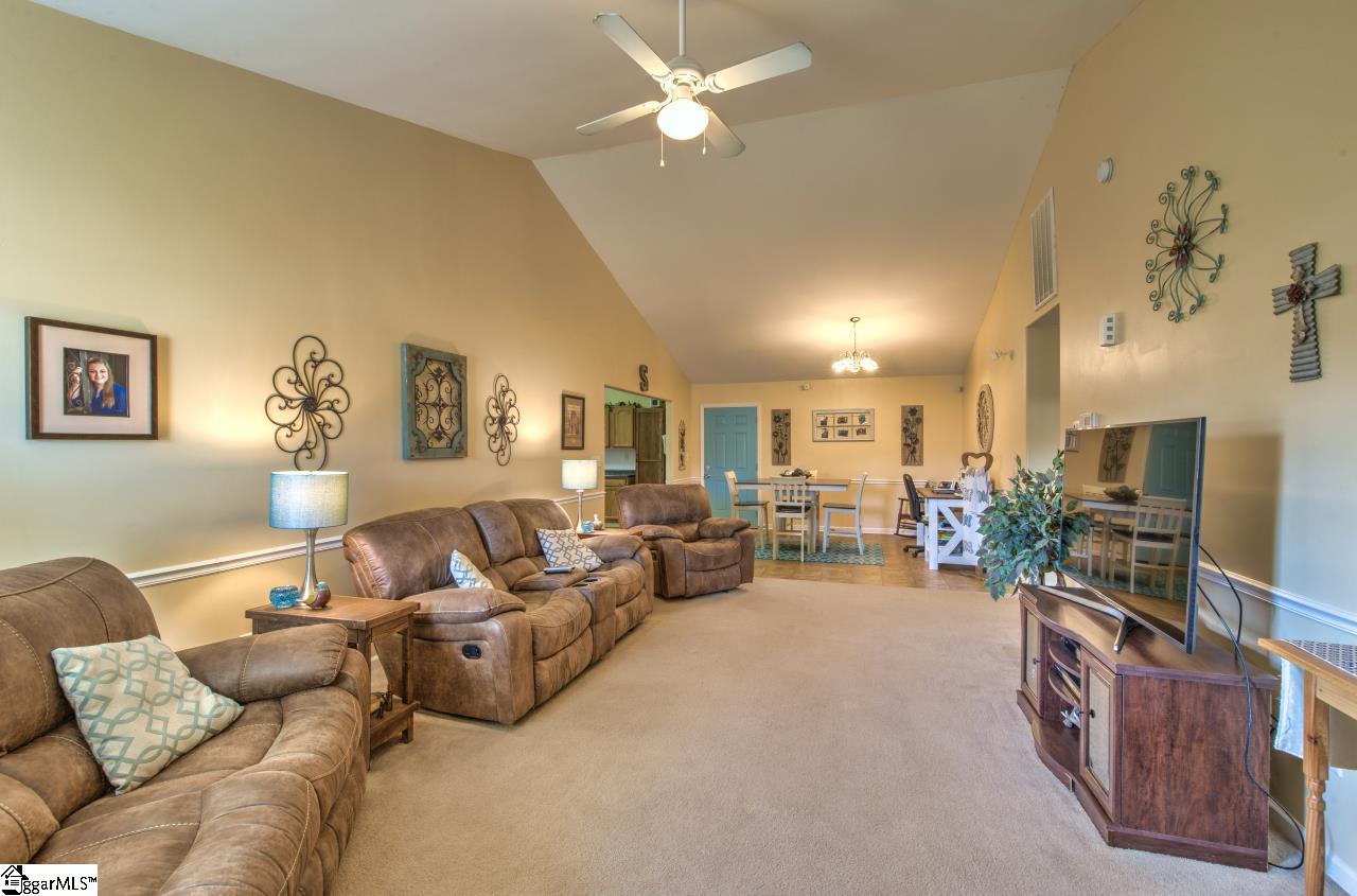 505 Crossgate Way Fountain Inn, SC 29644 - Photo 4 of 28