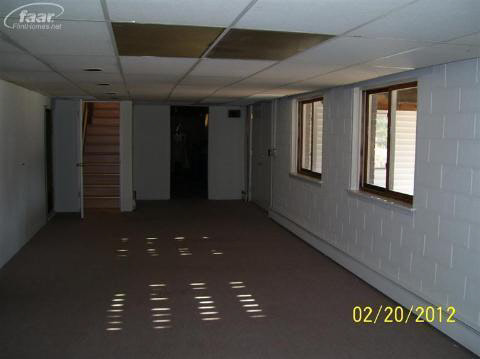 2184 East Frances Road Mount Morris, MI 48458 - Photo 12 of 14 20217172-11.JPG