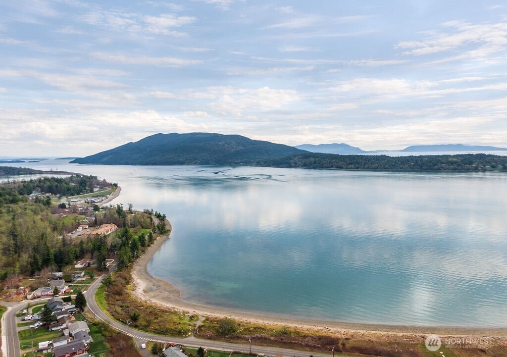 2550 MacKenzie Road Bellingham, WA 98226 - Photo 3 of 33