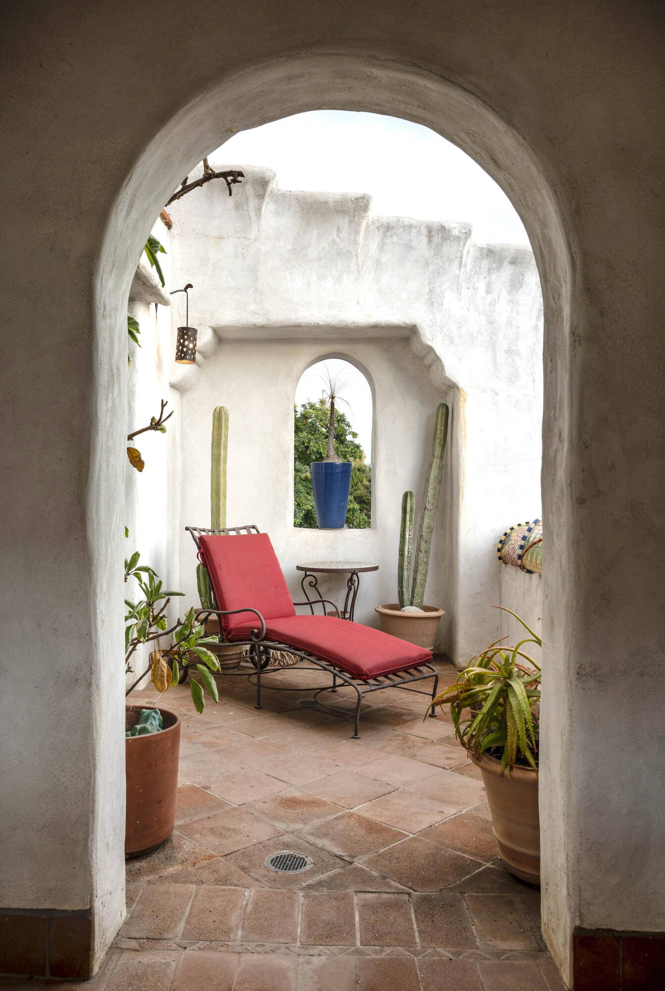 407 State Street Santa Barbara, CA 93101 - Photo 21 of 32 Arches on lower west terrace