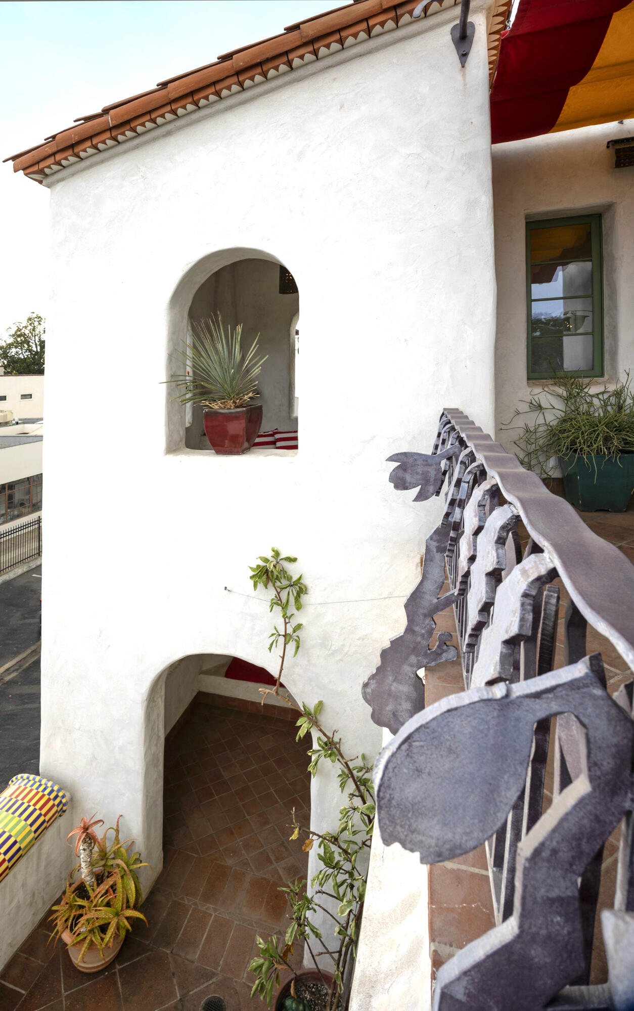 407 State Street Santa Barbara, CA 93101 - Photo 23 of 32 Vertical view of west terraces