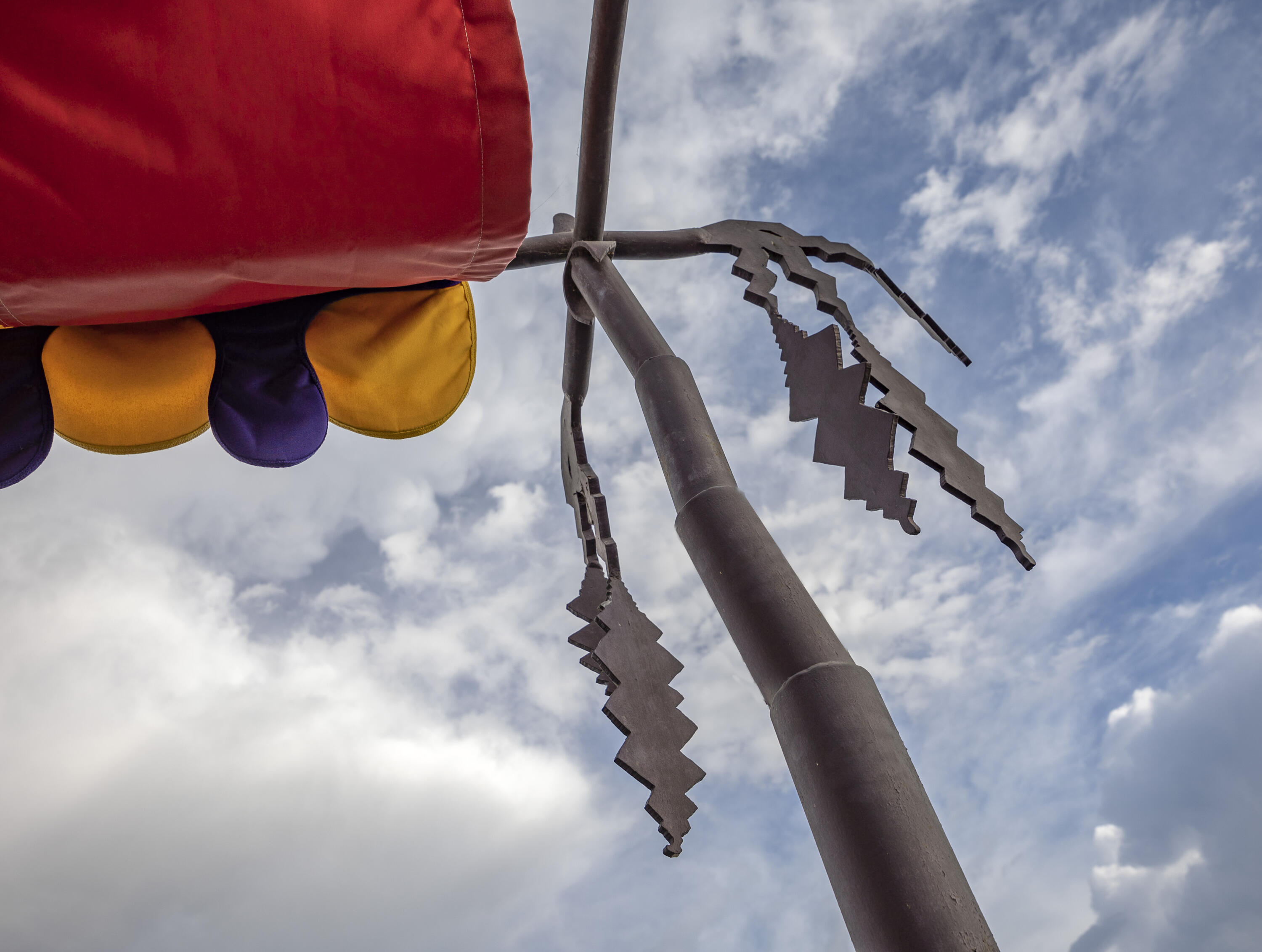 407 State Street Santa Barbara, CA 93101 - Photo 27 of 32 Metal art detail