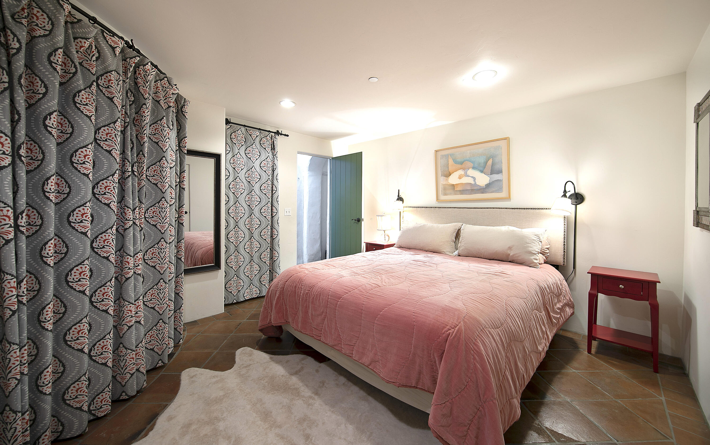 407 State Street Santa Barbara, CA 93101 - Photo 10 of 32 Entry level bedroom suite (converted)