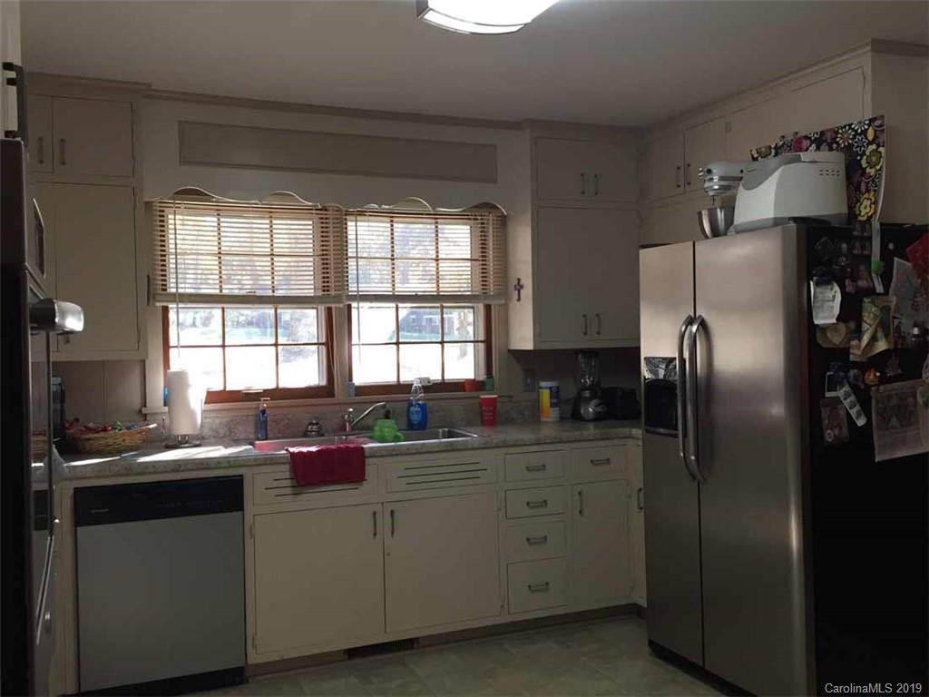 581 Biscoe Road Troy, NC 27371 - Photo 10 of 22
