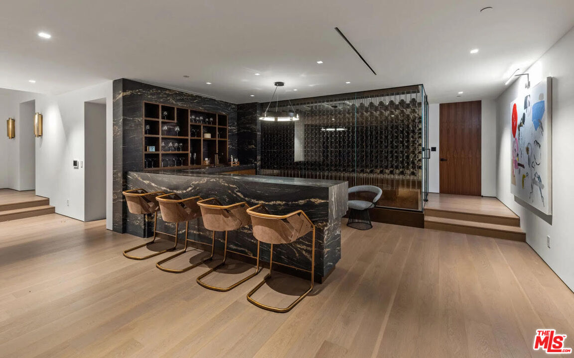 1035 Stradella Road Los Angeles, CA 90077 - Photo 15 of 36