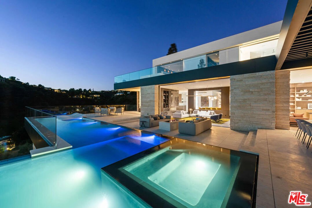 1035 Stradella Road Los Angeles, CA 90077 - Photo 23 of 36