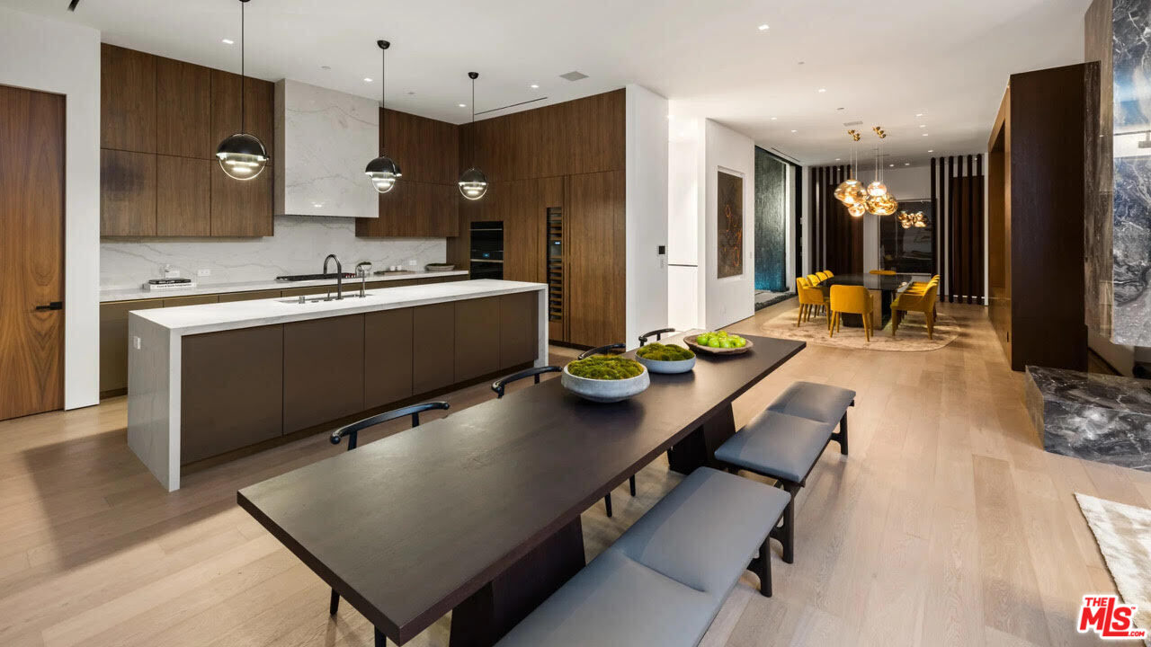 1035 Stradella Road Los Angeles, CA 90077 - Photo 33 of 36