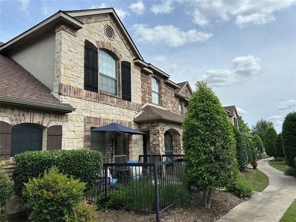 $420,000 | 3075 Willow Grove Boulevard, Unit 1105, McKinney, TX 75070