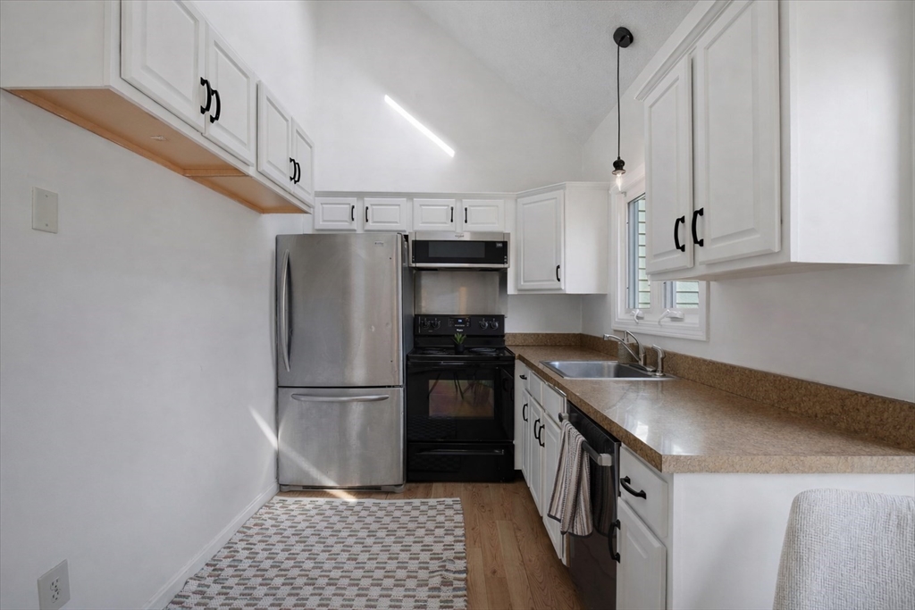 23 Schofield Road, Unit 23 Kingston, MA 02364 - Photo 5 of 21