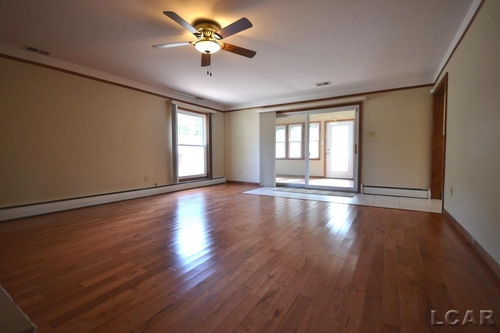 38828 Wade Road Romulus, MI 48174 - Photo 6 of 29 50143853-abd1e33d-df1b-49a0-940f-45ad75a939f9.JPG