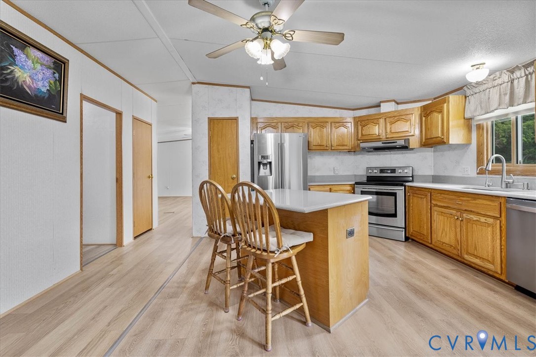6626 Claiborne Road Sutherland, VA 23885 - Photo 16 of 37 Looking into the LR and to the left, a very good s