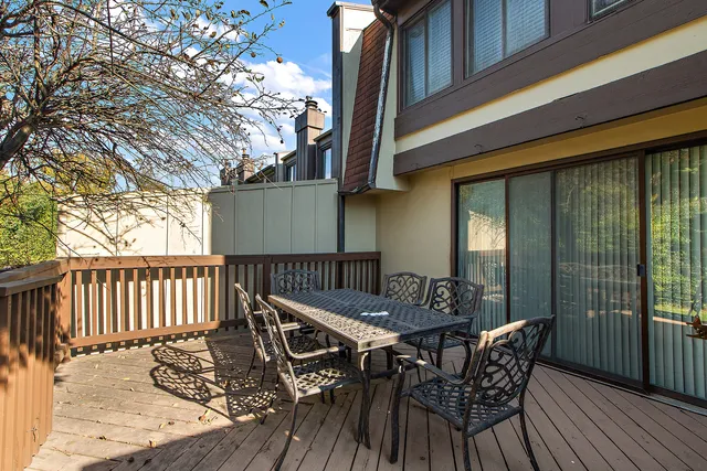 $399,900 | 2 Westwood Drive, Indian Head Park, IL 60525