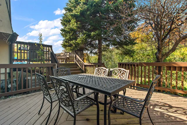 $399,900 | 2 Westwood Drive, Indian Head Park, IL 60525