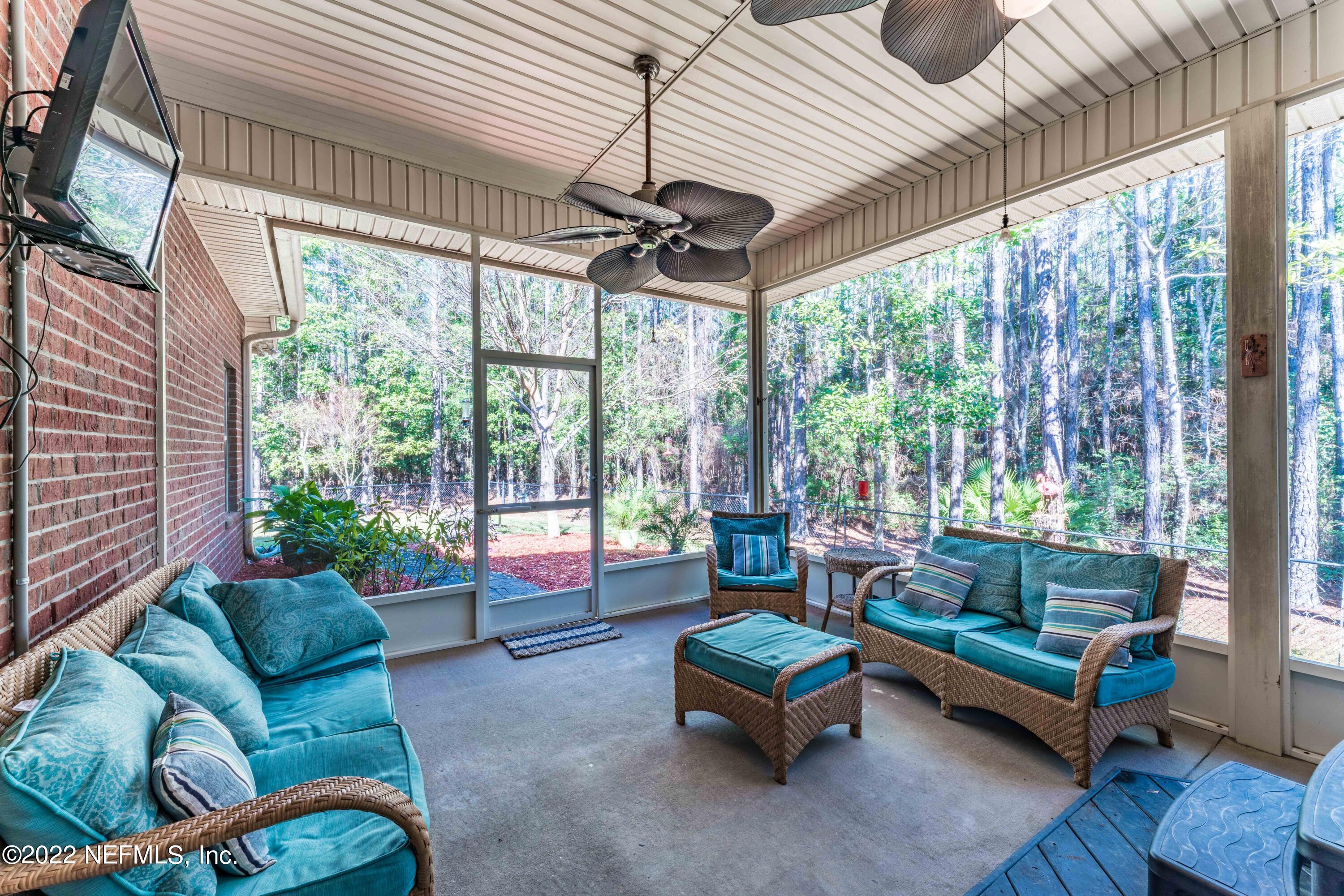 3933 Trail Ridge Road Middleburg, FL 32068 - Photo 32 of 38 Screened lanai