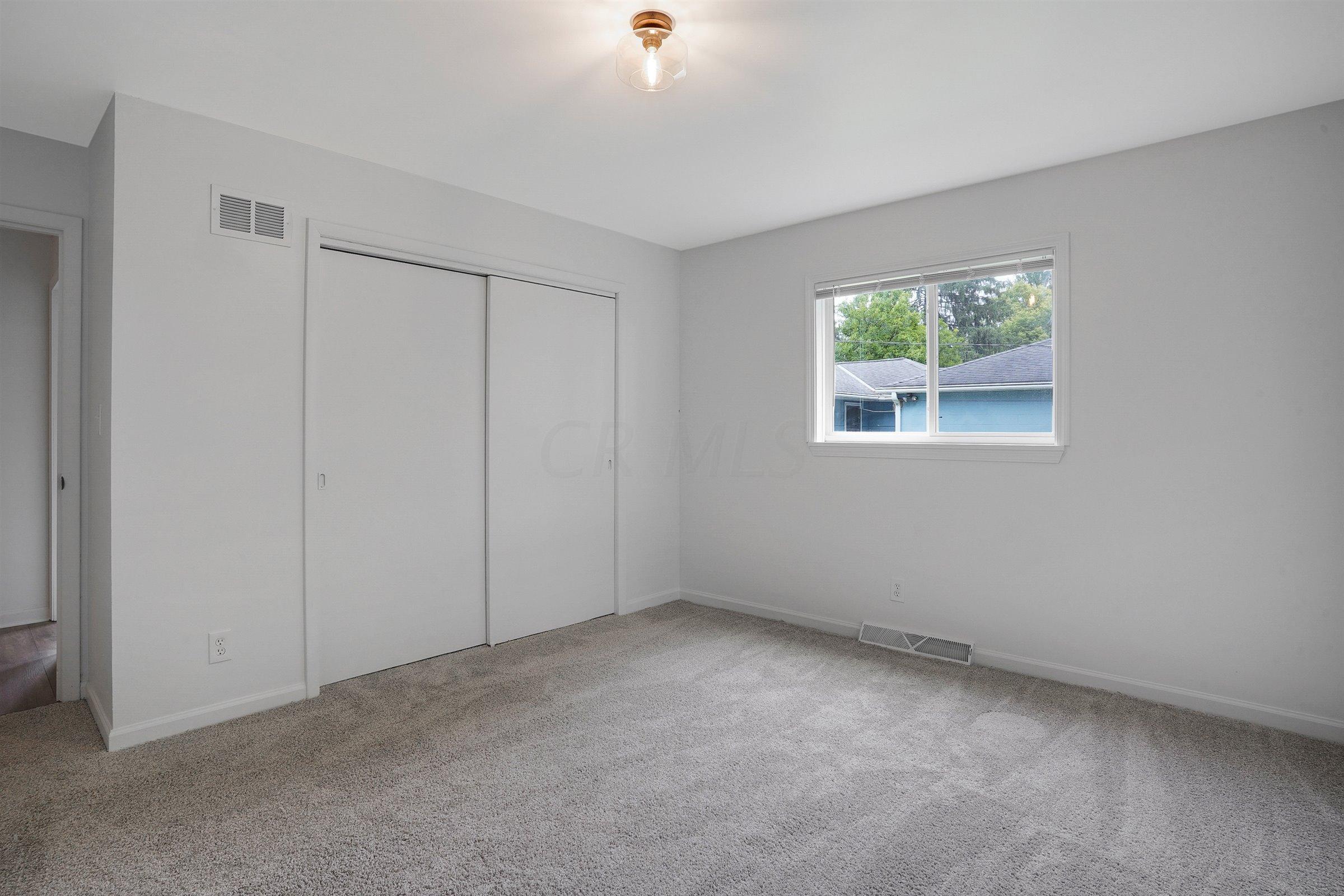 3137 Minerva Lake Road Columbus, OH 43231 - Photo 11 of 30 Gallery Image 11