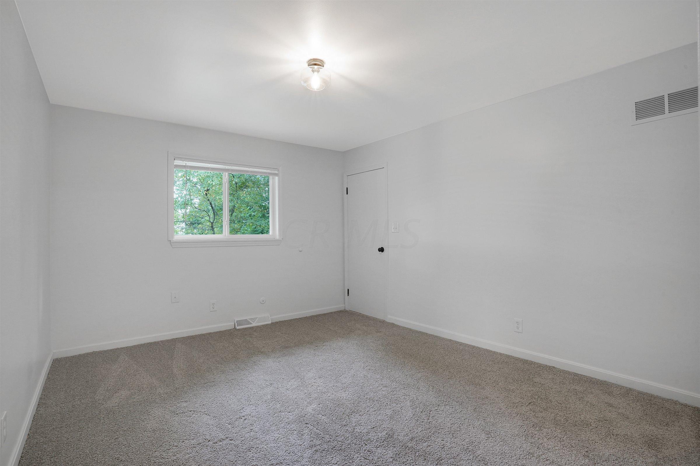 3137 Minerva Lake Road Columbus, OH 43231 - Photo 12 of 30 Gallery Image 12