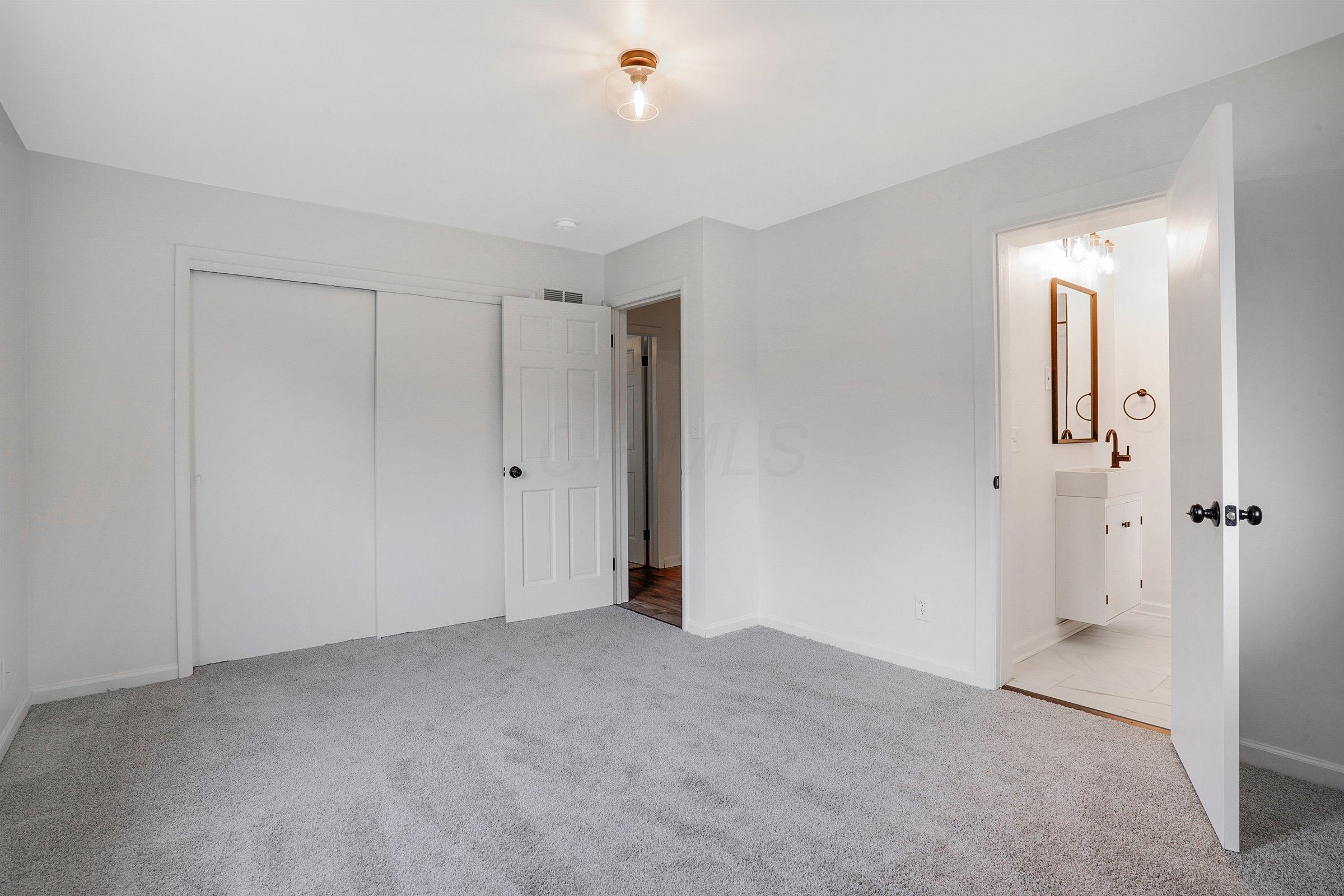 3137 Minerva Lake Road Columbus, OH 43231 - Photo 17 of 30 Gallery Image 17