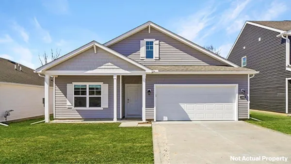 $372,967 | 215 Vine Grv Drive, Circleville, OH 43113