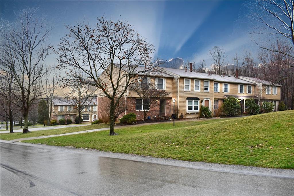 305 Quail Run Road Venetia, PA 15367 - Photo 2 of 25