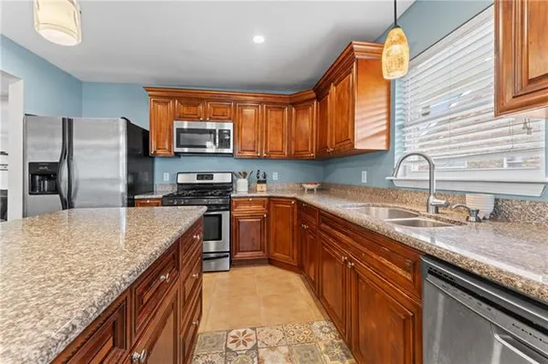 $264,900 | 1104 Perrin Drive, Arabi, LA 70032