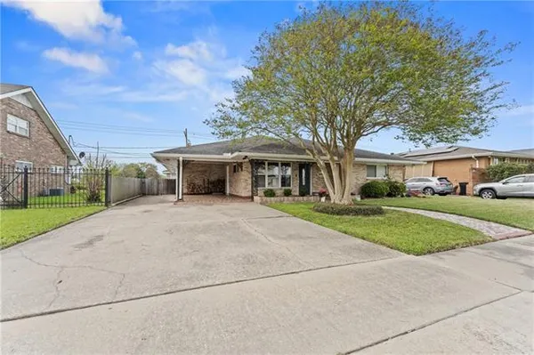 $264,900 | 1104 Perrin Drive, Arabi, LA 70032