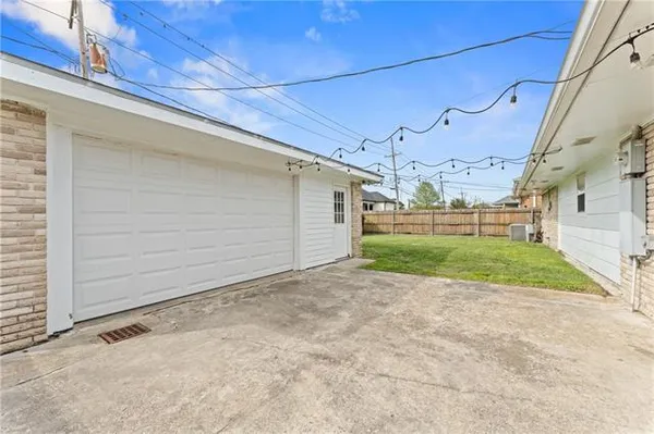 $264,900 | 1104 Perrin Drive, Arabi, LA 70032