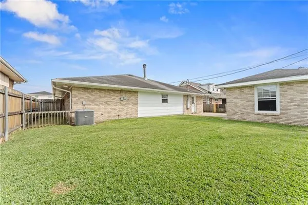 $264,900 | 1104 Perrin Drive, Arabi, LA 70032