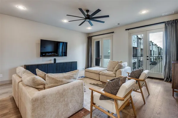$3,700 | 1434 Elevado Drive, Dallas, TX 75212