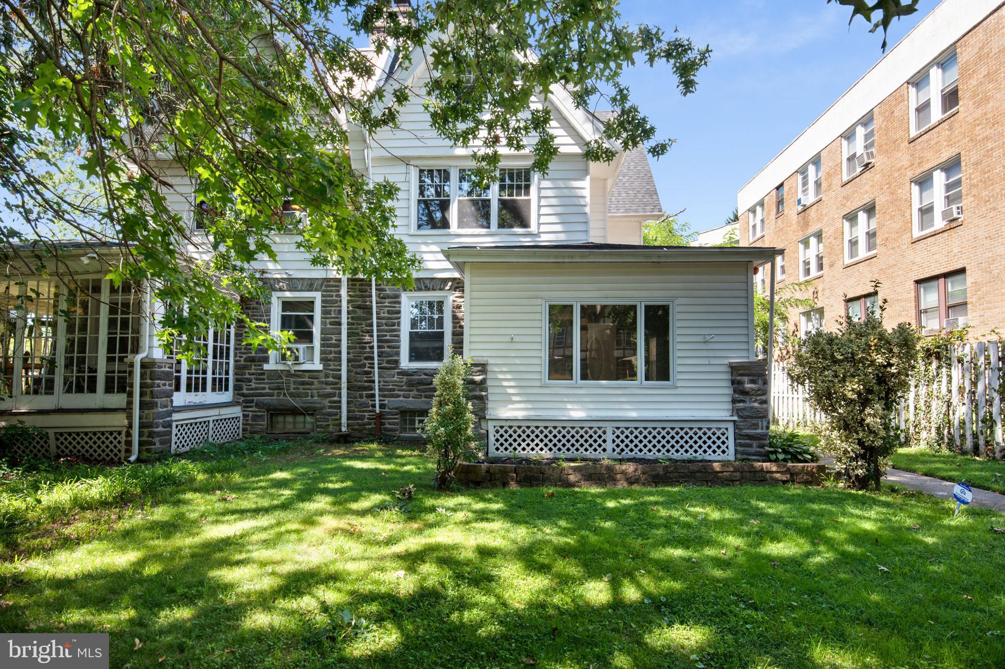 605 Vernon Road Philadelphia, PA 19119 - Photo 2 of 36