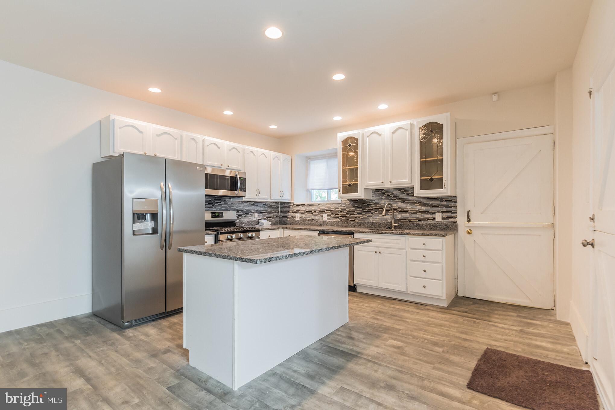 605 Vernon Road Philadelphia, PA 19119 - Photo 13 of 36