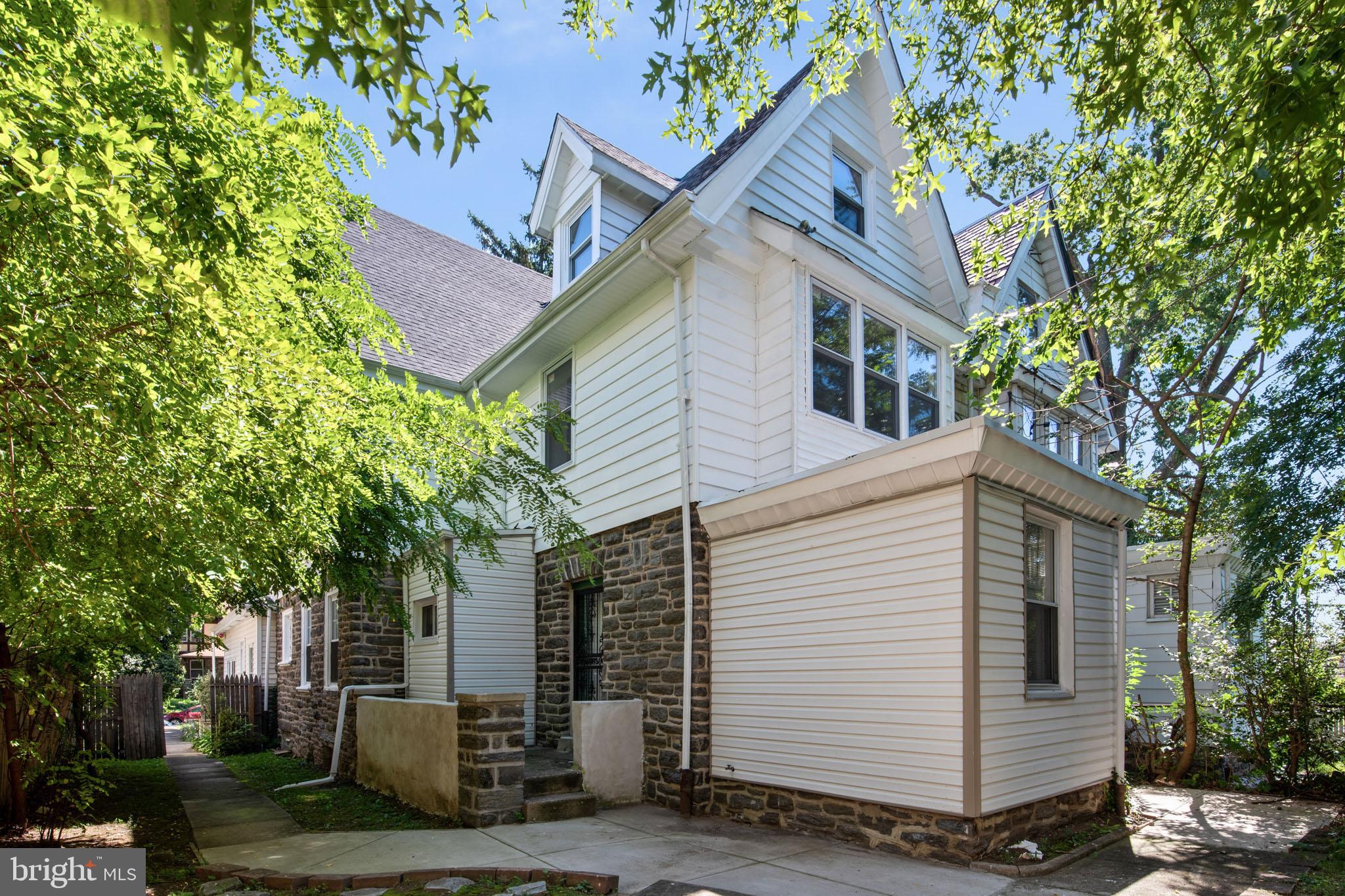 605 Vernon Road Philadelphia, PA 19119 - Photo 3 of 36
