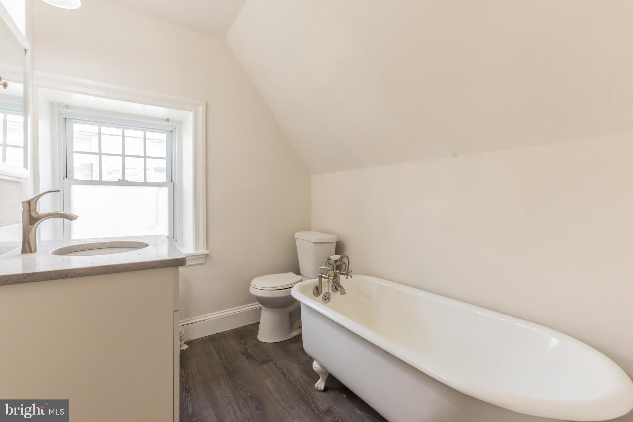 605 Vernon Road Philadelphia, PA 19119 - Photo 29 of 36