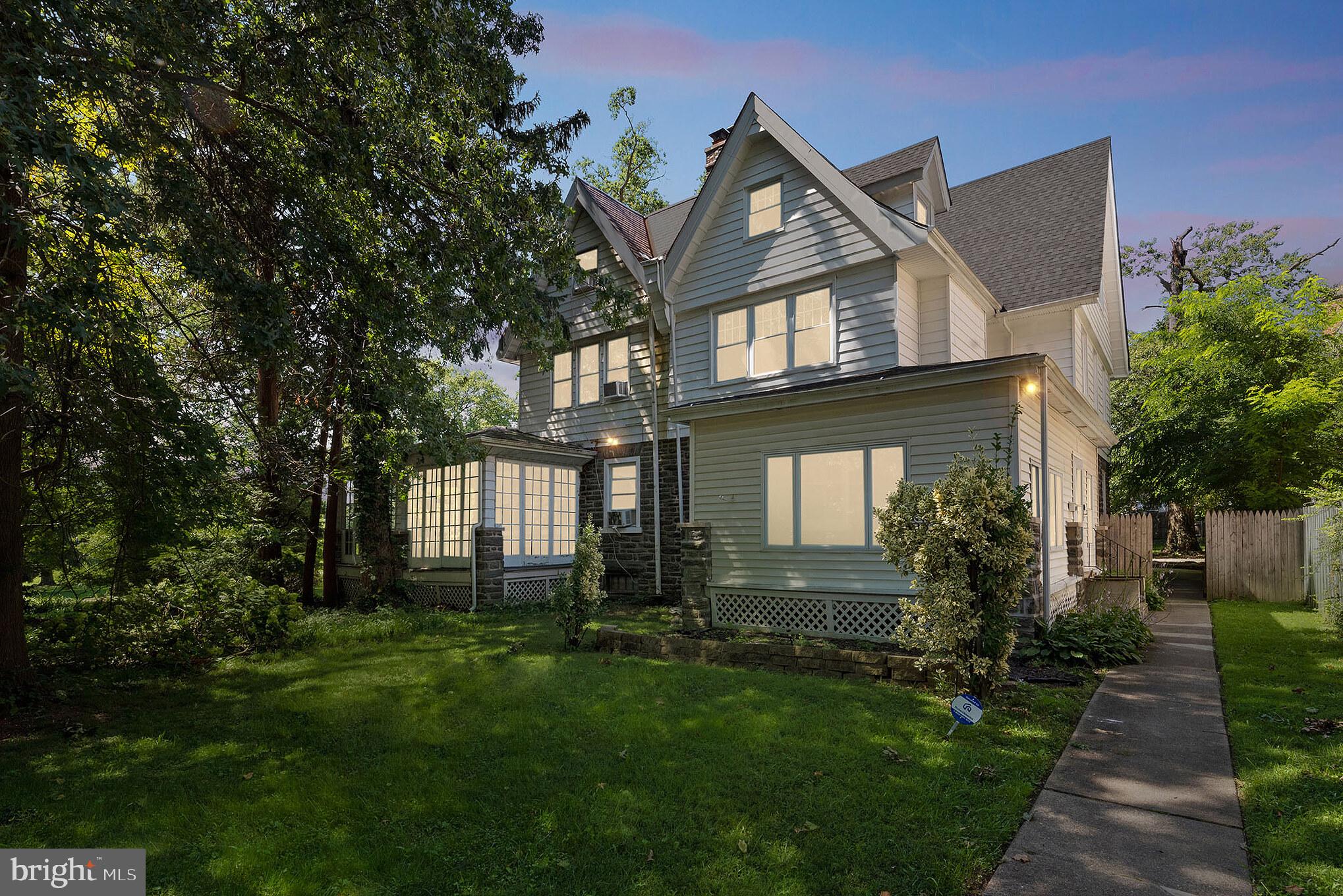 605 Vernon Road Philadelphia, PA 19119 - Photo 5 of 36