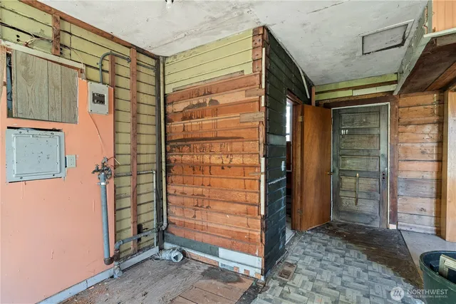 a view of an entryway