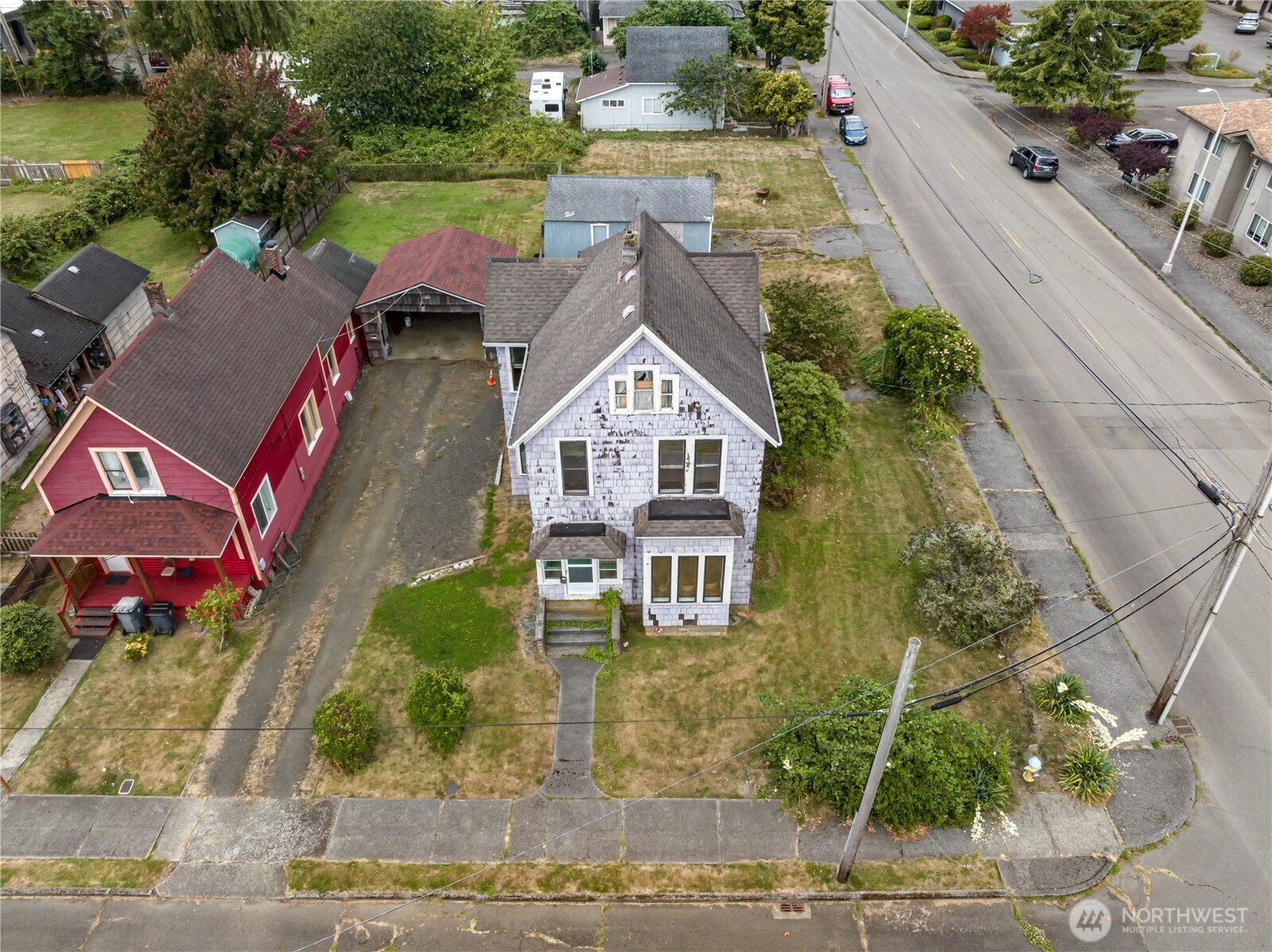 504 9th Street Hoquiam, WA 98550 - Photo 37 of 40 an aerial view of a house