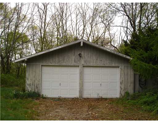 16 Old W Wrentham Road Cumberland, RI 02864 - Photo 2 of 4 Parking Lot/Garage.