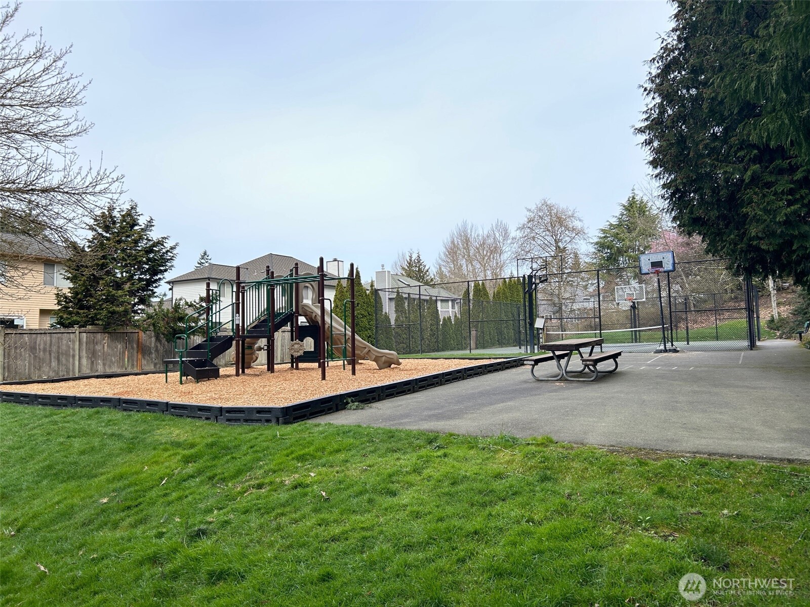 1613 Hoquiam Place Northeast Renton, WA 98059 - Photo 27 of 38