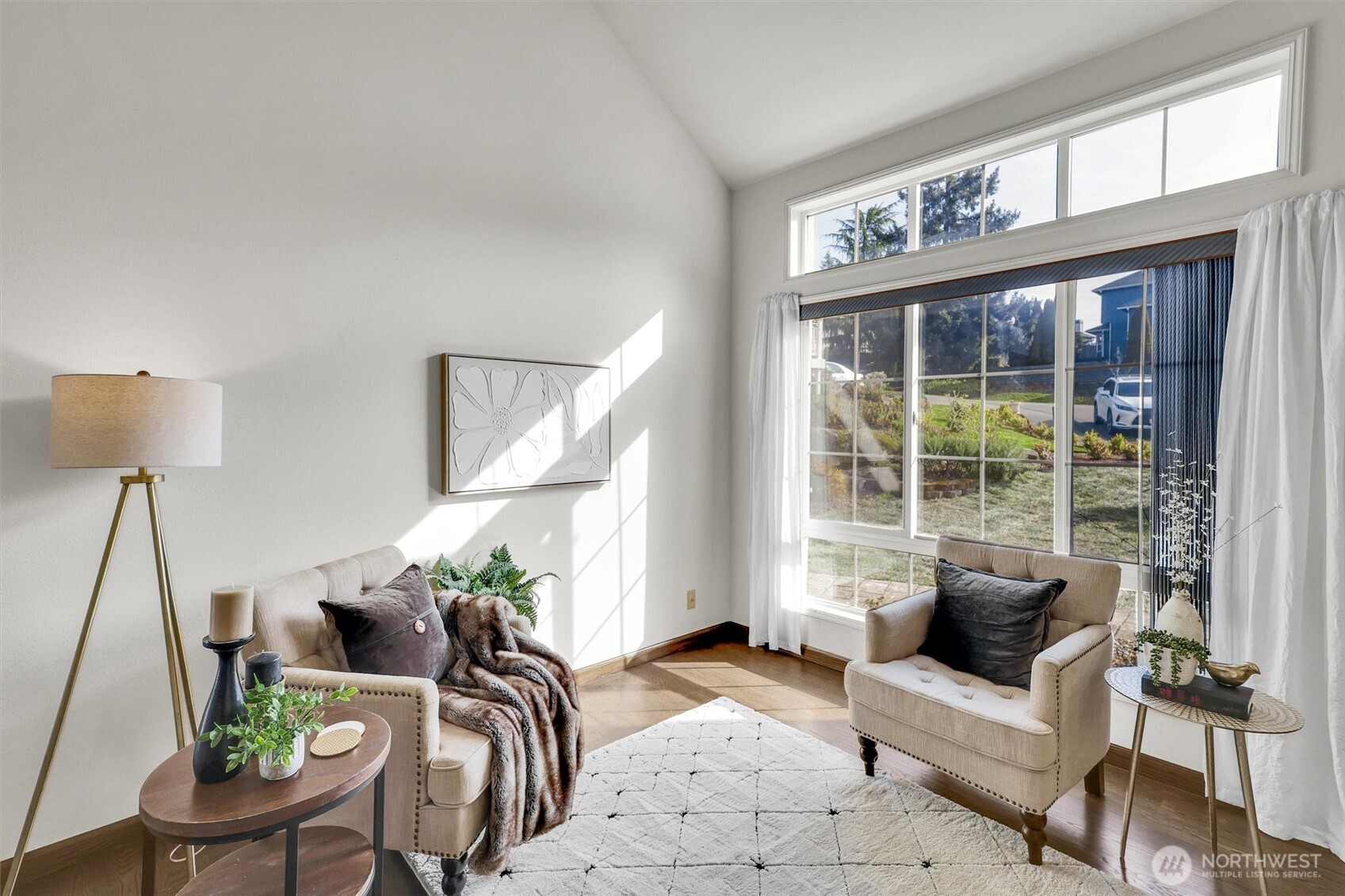 1613 Hoquiam Place Northeast Renton, WA 98059 - Photo 4 of 38
