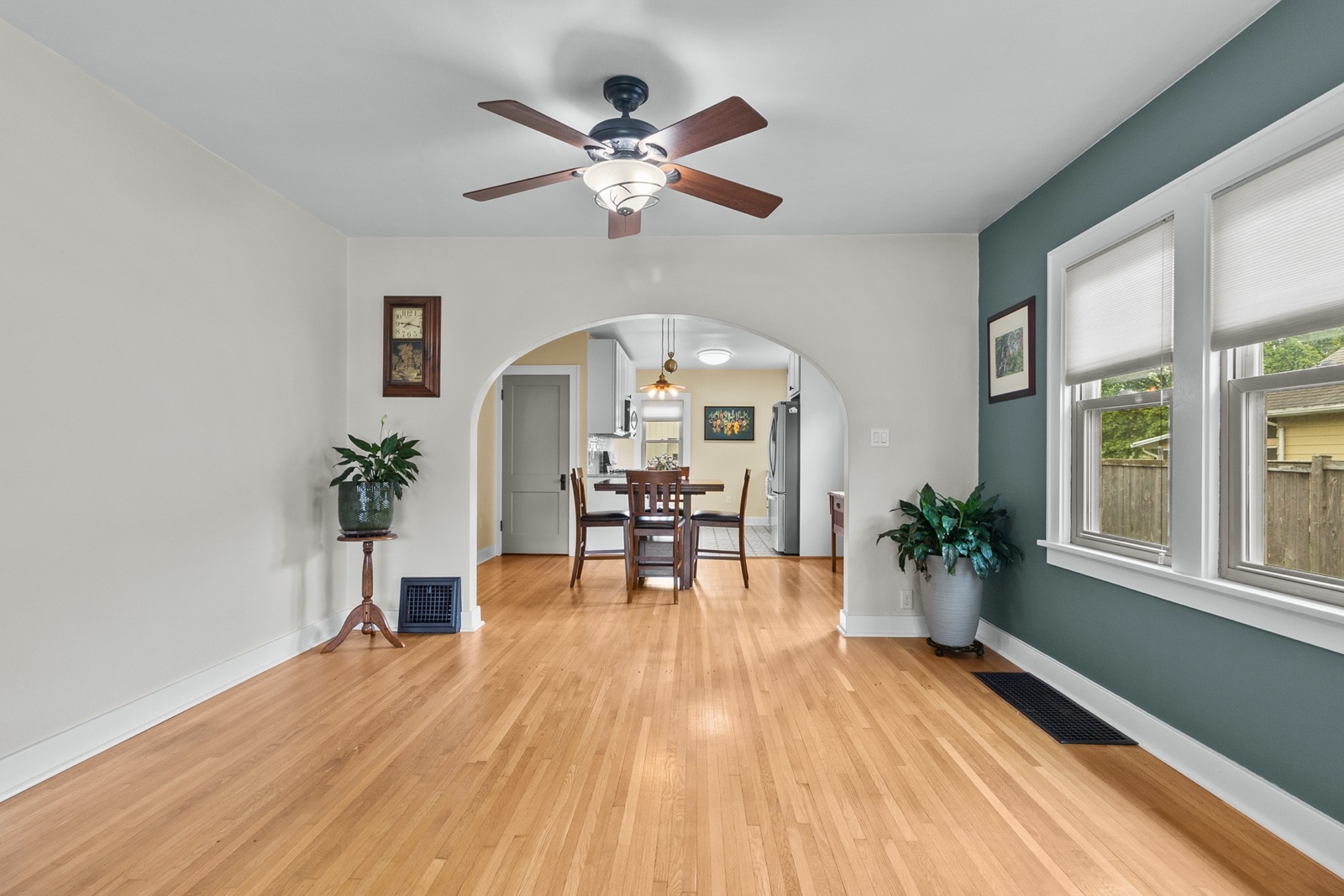 338 Marengo Road Harvard, IL 60033 - Photo 6 of 27