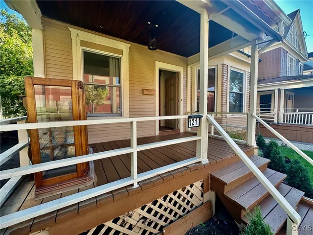 $159,900 | 121 West Pleasant Avenue, Syracuse, NY 13205