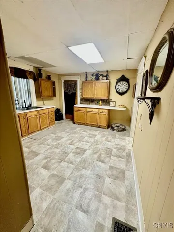 $159,900 | 121 West Pleasant Avenue, Syracuse, NY 13205